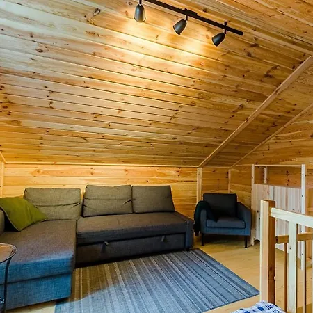 Lesna Polana 홀리데이파크 *